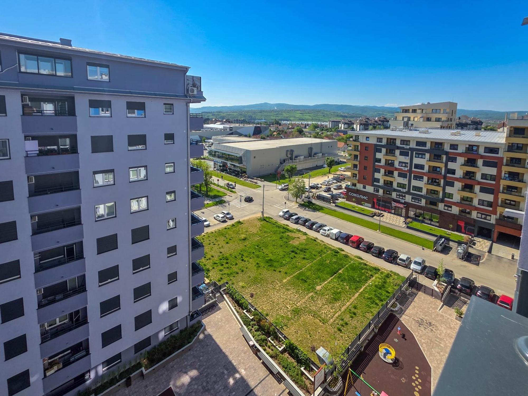Oota Soko With Parking Garage Lägenhet Kragujevac Exteriör bild